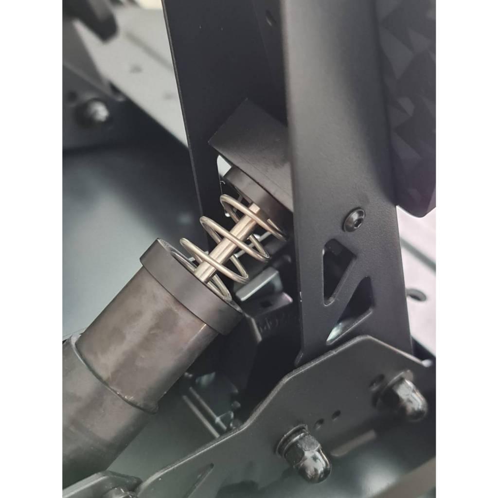 สปริงแต่งสำหรับเปลี่ยนกับสปริงแดงเดิม Moza