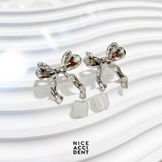 Nice Accident รุ่น ‘Bowtiful Duo’ | ต่างหูโบว์ยอดนิยม 2 ขนาด…