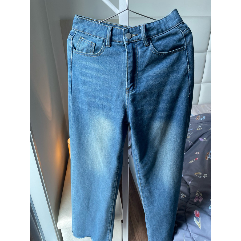 กางเกงยีนส์เอวสูง (Lovito)