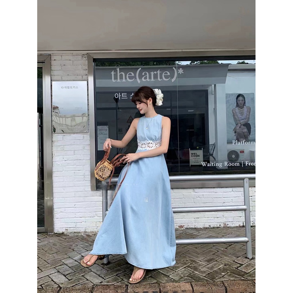 🌟 เดรสยาวแขนกุดผ้ายีนส์ ดีเทลเว้าด้านหลัง (gavana)🌟