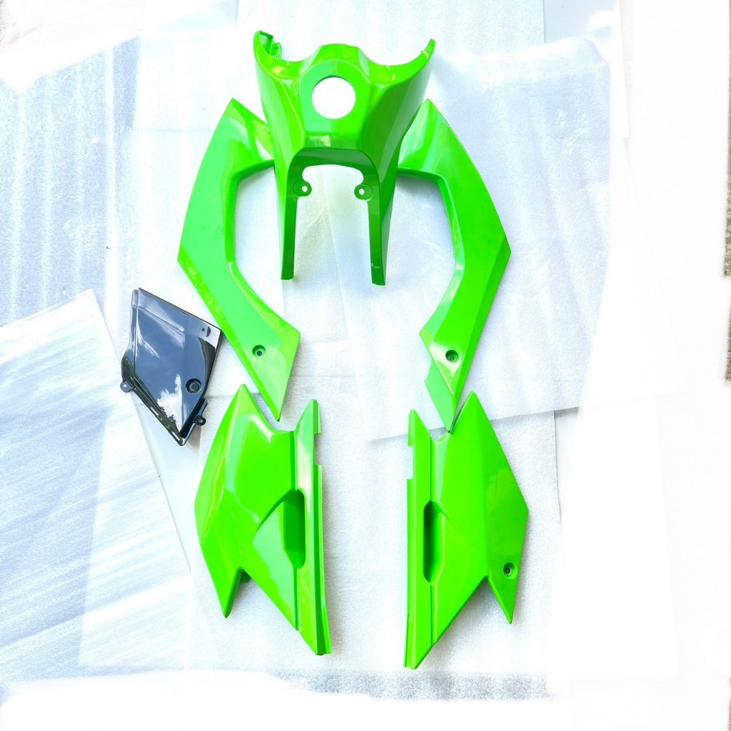 ชุดสีเขียว KLX140RF  บังโคลน เฟรมklx140 /g/l/rf (เบิกศูนย์ไทย) บังโคลนหลัง ฝากกรองอากาศ ส่งจากไทย