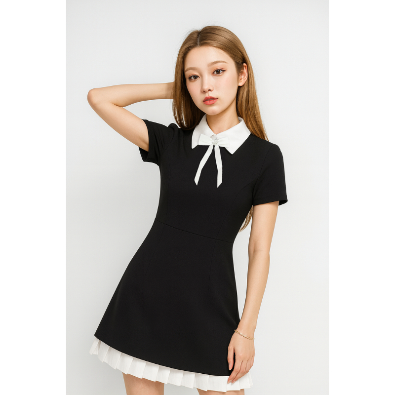 【EVIOVIO】S-5XL ชุดเดรสสั้น ปก Peter Pan สีขาว  โบว์ประดับเพชร ชายกระโปรงพลีท ทรง A-line สไตล์ญี่ปุ่น ราคา ถูกที่สุด ดีลบีเคเค แกลเลอรีภาพที่ 4