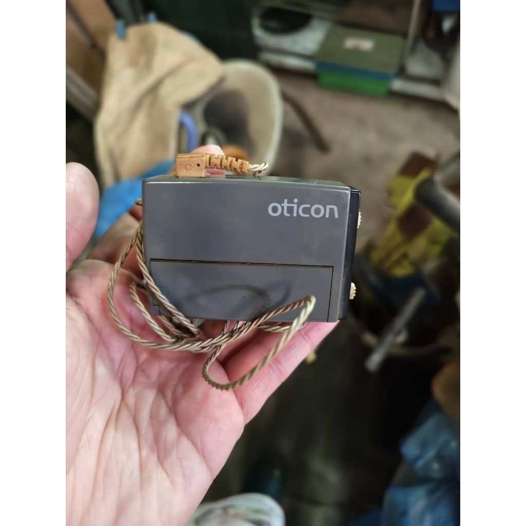 หูฟังoticonงานมือสองหูฟังใส่ฟัง