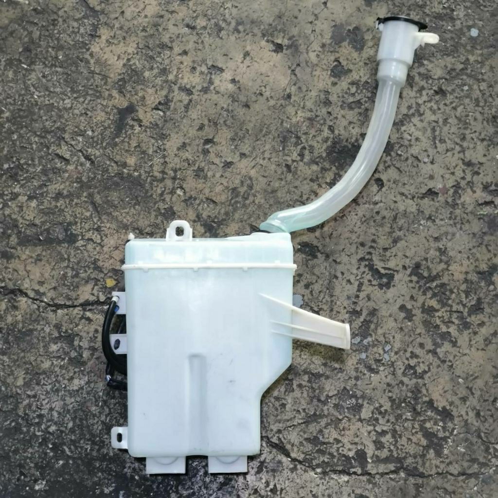 ถังพักน้ำ ฉีดกระจก+มอเตอร์ แท้ญี่ปุ่น Toyota Alphard10