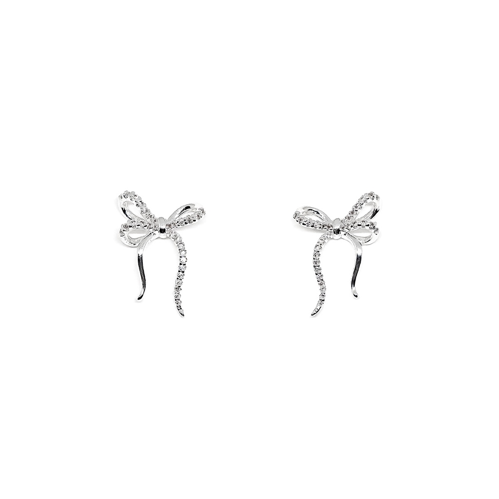 Fyne Fories Swoon Earrings ♡ ต่างหูโบว์เส้นพลิ้ว ประดับ zirconia ให้ลุคหวานปนขี้เล่น ♡ fynefories