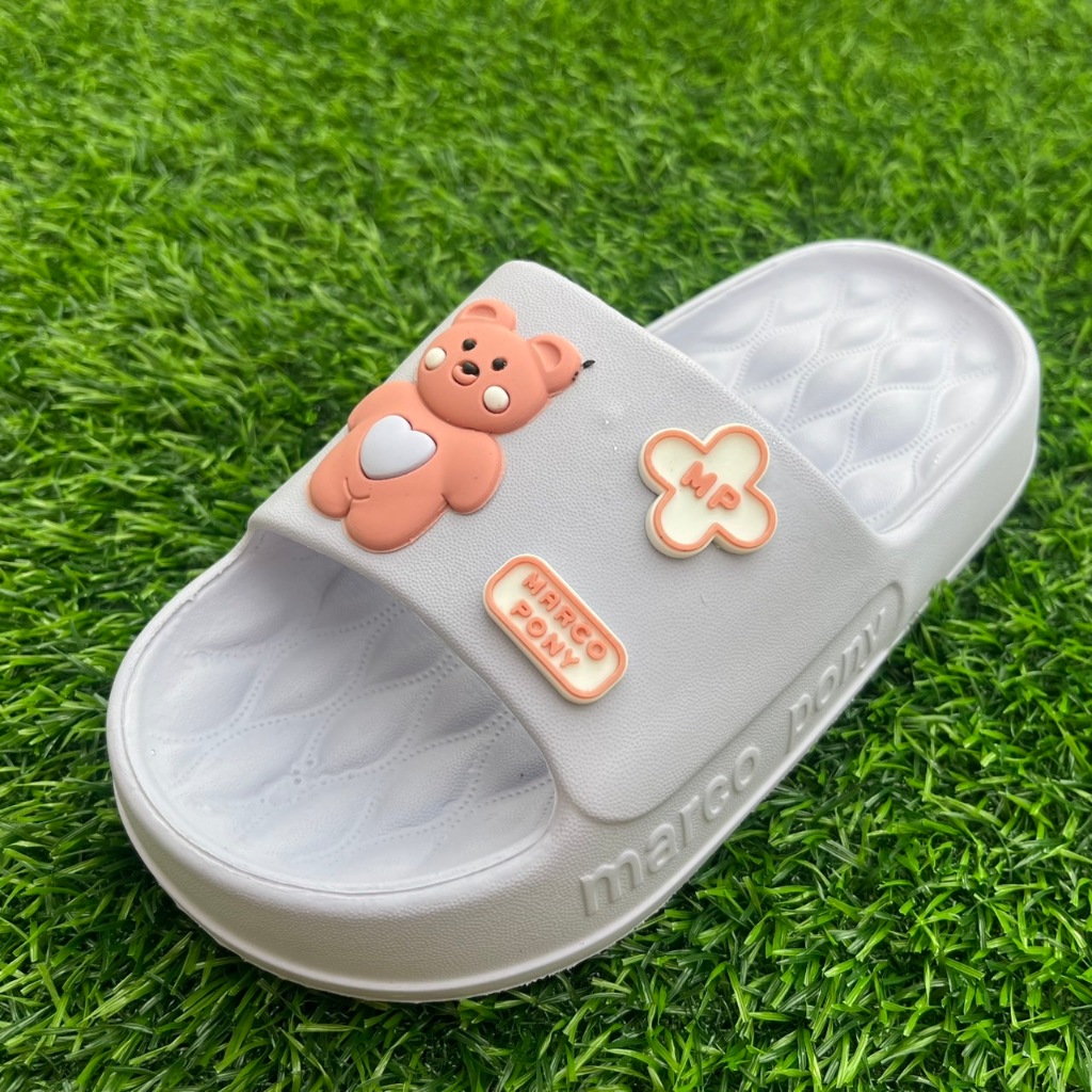 รองเท้าสวมผู้หญิงพื้นนิ่ม ลายหมี ยี่ห้อ Marco pony รุ่น5147 พืนสูง3ซม ไซร้36-40