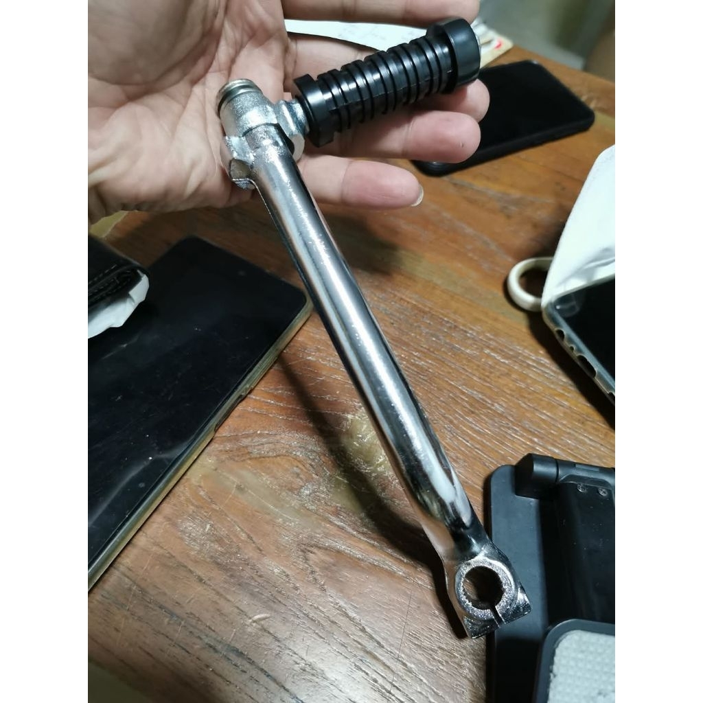 คันสตาร์ทใส​่​HONDA​ C92​ C95...