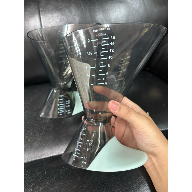 *พร้อมส่ง* ถ้วยตวง2in1 ขนาด 500 มล. และ 100 มล. มีสเกลตัวเลข ตวงส่วนผสม น้ำตาล แป้ง นม ราคา ถูกที่สุด ดีลบีเคเค แกลเลอรีภาพที่ 3