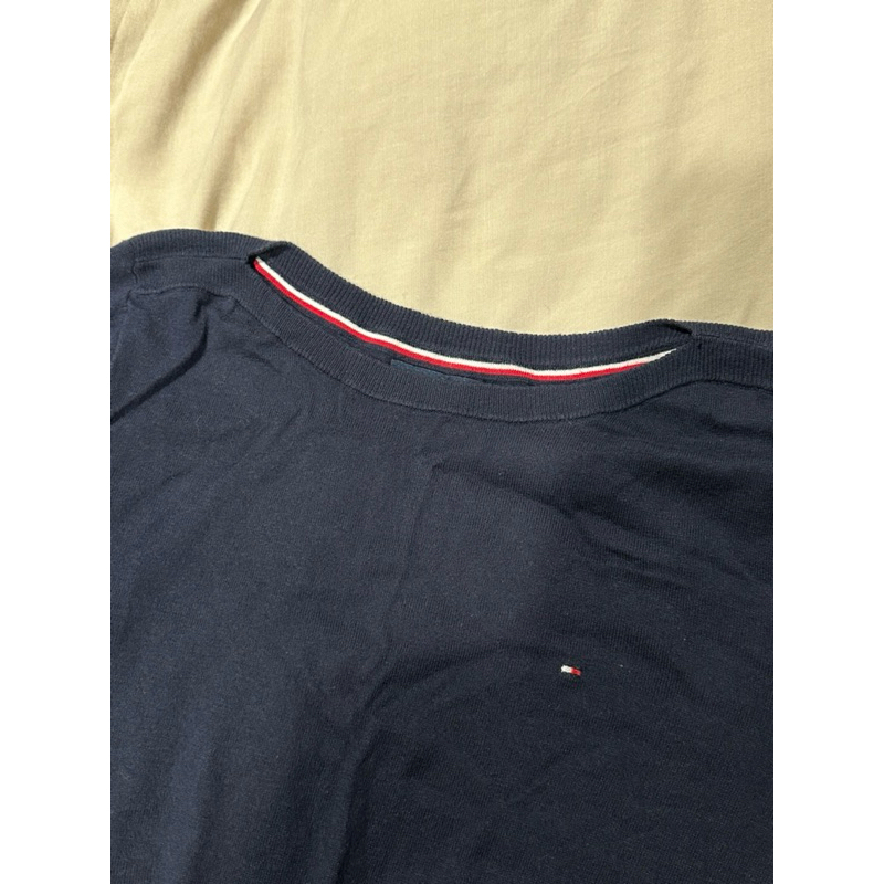 ส่งต่อเสื้อหนาว คอปาด Tommy hilfiger size M