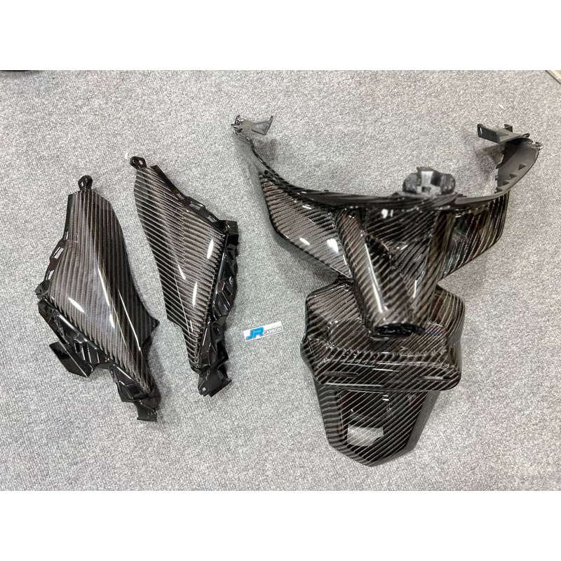 ชุดท้ายหลัง xmax300 ปี2023 ลาย4 งานJRcarbon (1เซตตามรูป)