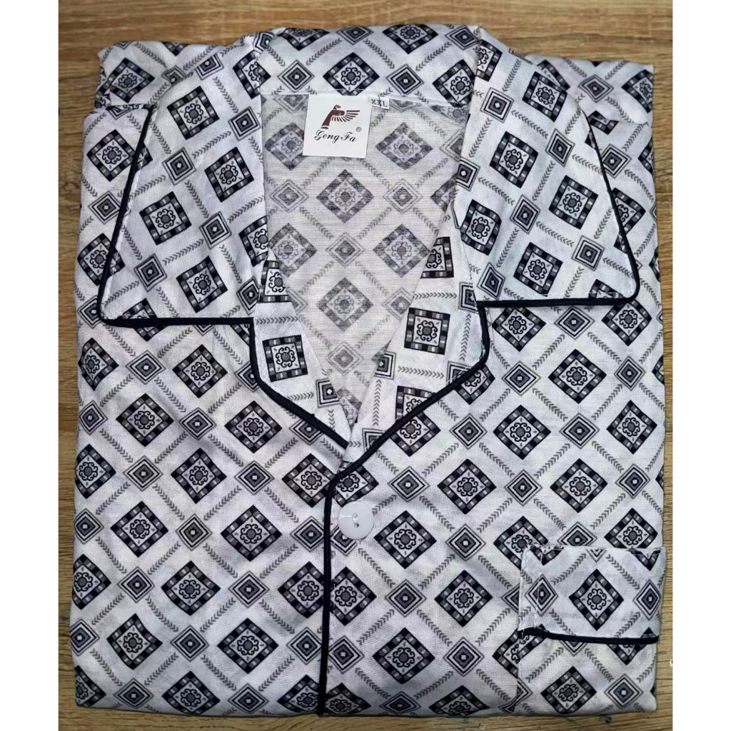 ชุดนอนผู้ชาย เเขนสั้นขายาว ผ้าคอตตอน คอปก เซ็ทเสื้อ สวมใส่สบาย ผ้านิ่มไม่เเข็ง1071
