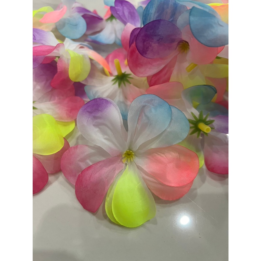 ดอกลีลาวดี (หัวดอกลีลาวดี สีรุ้ง อย่างดี 1ถุงมี 50ดอก ) พร้อมส่งจากไทย ดอกลีลาวดีผ้า อย่างดี มีรูร้อยได้ เสียบได้ ทนแดด