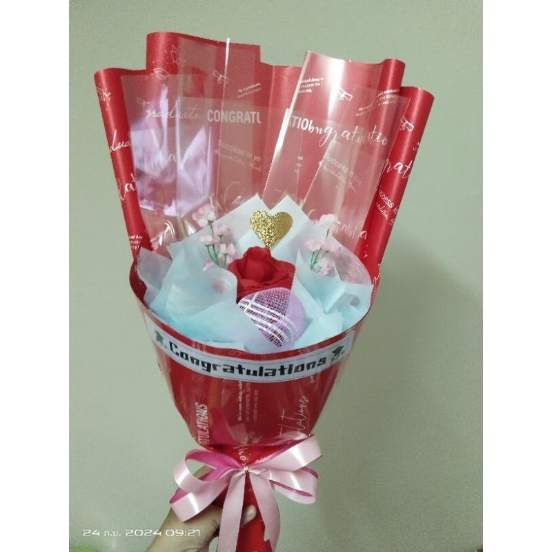 ช่อกุหลาบแดง congratulation ใส่ธนบัตรได้ 10 ใบ - รูปที่ 6