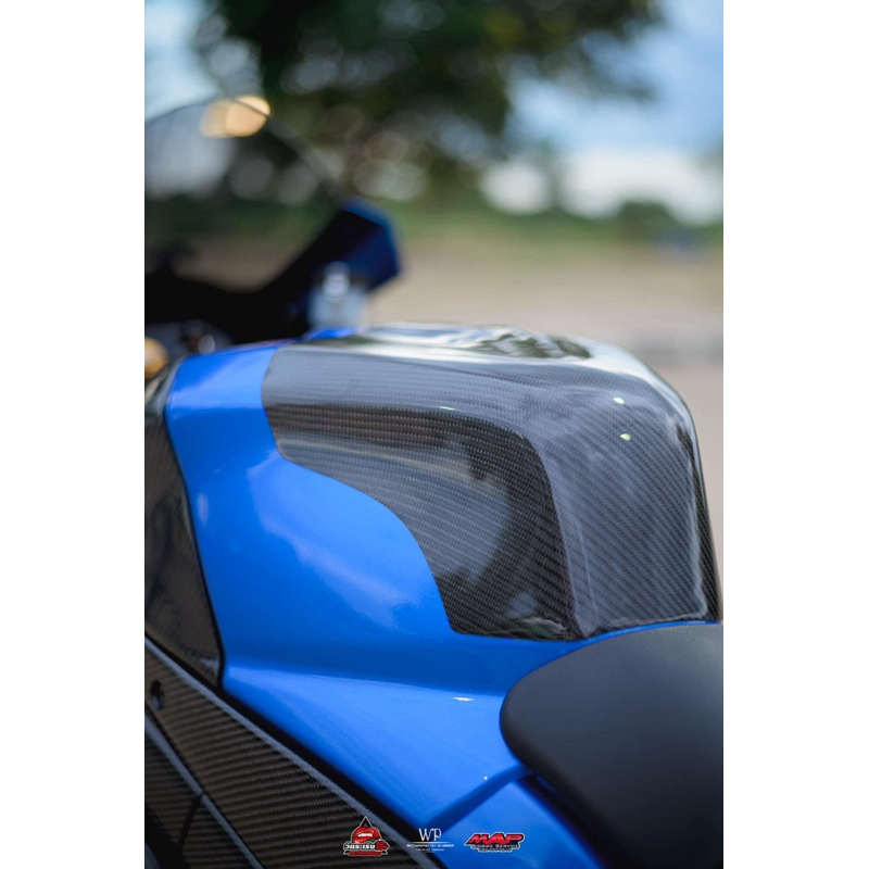 ครอบถังโหนก ครอบถัง​ Carbon​ GSXR1000RR​ L7​ L8​ L9​ k9 L1 L6 L5
