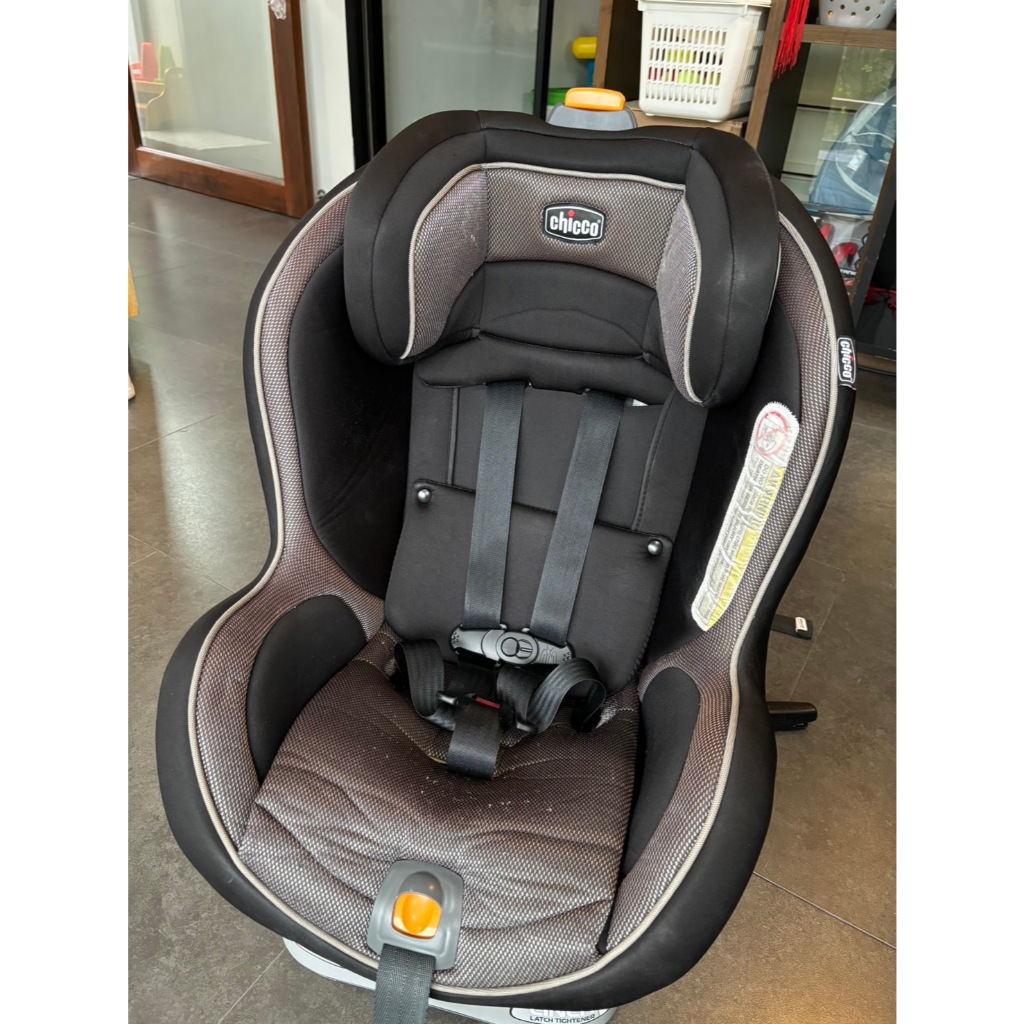 (มือสอง นัดรับสินค้า) CHICCO NEXTFIT ZIP BABY CAR SEAT-CARBON คาร์ซีท มือเดียว สภาพดี ซักฆ่าเชื้อแล้