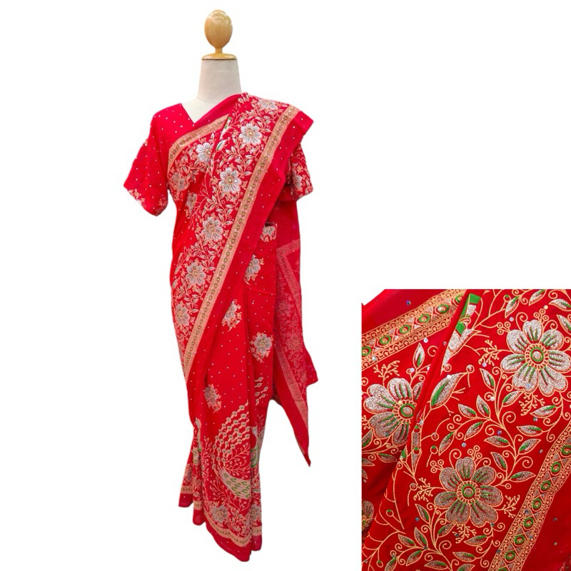 Indian tradition saree beautiful Sarees in colors with peacock design ผ้าซารีแบบอินเดียที่สวยงามหลากสีสันพร้อมลายนกยูง