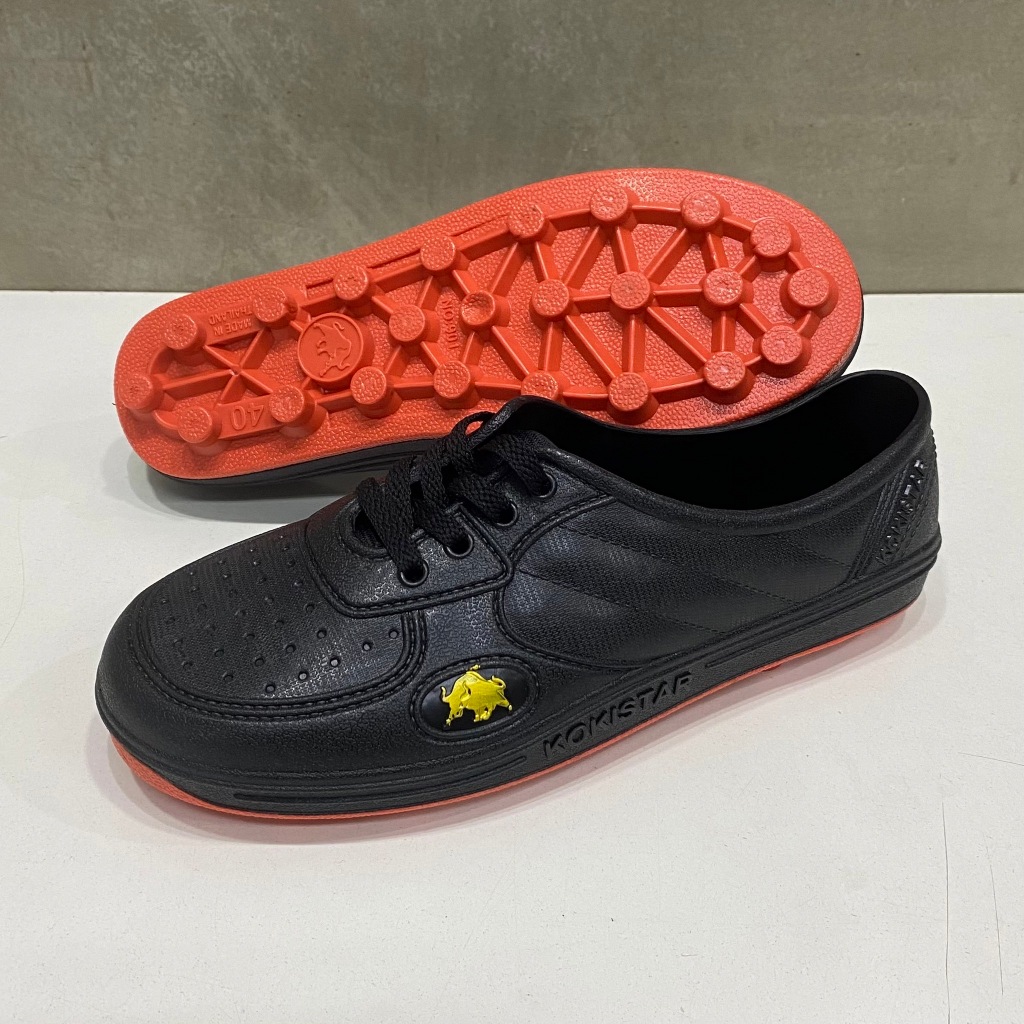 รองเท้าผ้าใบ รองเท้าผ้าใบยาง สตั๊ดดอย KOKI STAR พื้นปุ่ม/พื้นเรียบ ขนาด 36-43 พร้อมส่ง!!