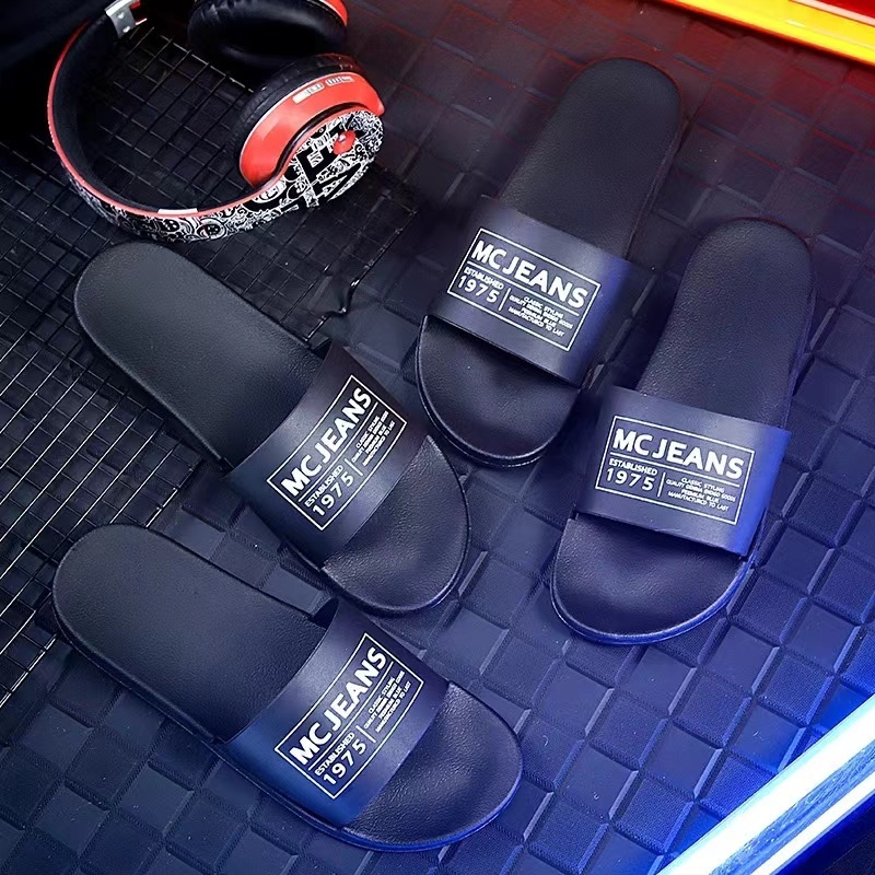 Mc JEANS รองเท้าแตะ แบบสวม รองเท้า Mc น้ำหนักเบา ใส่สบาย ใส่ได้ทั้ง ผู้ชาย และ ผู้หญิง