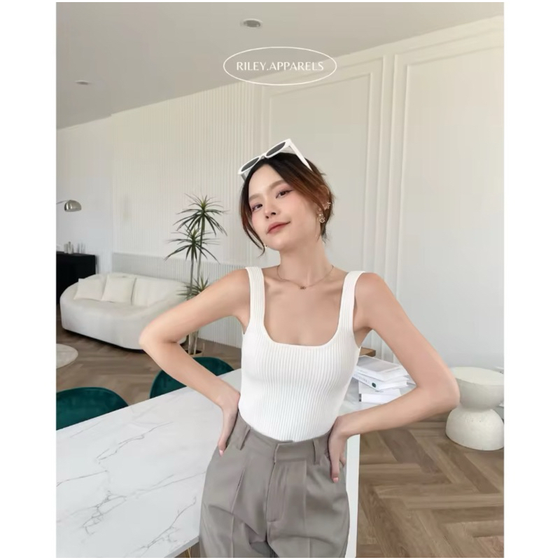 Riley.apparels - Milin knit top เสื้อกล้ามไหมพรมเนื้อหนา texture สวยดูแพงมาก - สีขาว - size M