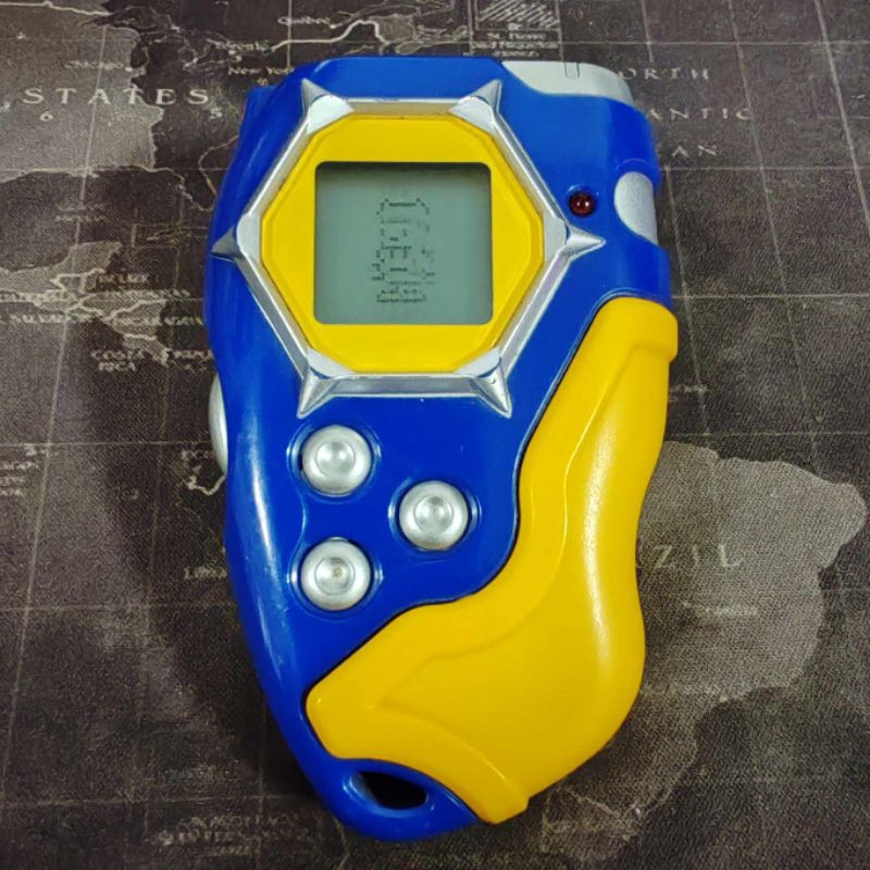 digimon digivice d-tector แท้ สภาพดี เล่นได้ปกติ