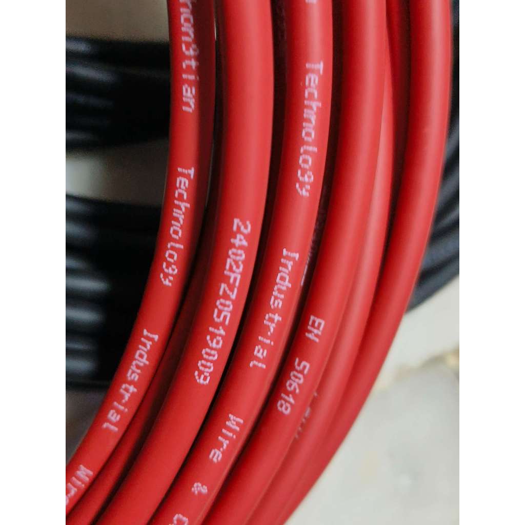 สายโซล่าเซลล์ทองแดงแท้ ZTT 6mm2 DC PV cable  สีแดงยาว 15 เมตร และ สีดำยาว 15 เมตร ยาวรวม 30 เมตร พร้