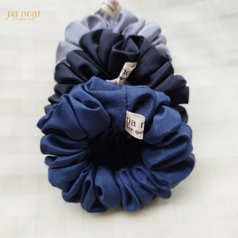 (NEW ) pa neat satin scrunchies MINI ยางรัดผมผ้าซาตินสีสุภาพ