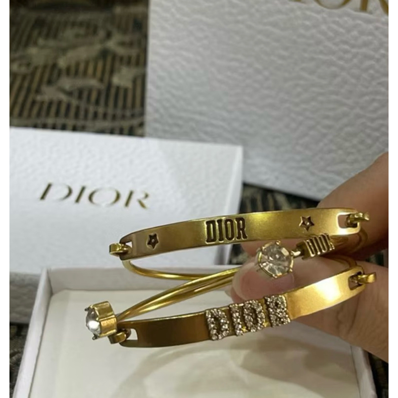 💖Vip Gift  Dior bracelet set 3 ชิ้น🫶🏻 มีเเท็ก+อุปกรณ์ครบ💖