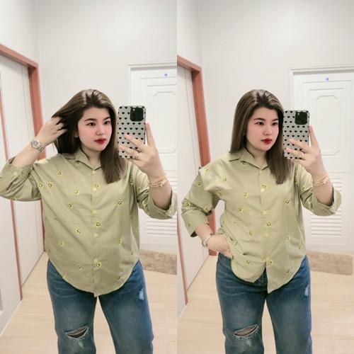 H05 เชิ้ตแขนสามส่วนปักยิ้ม อก48