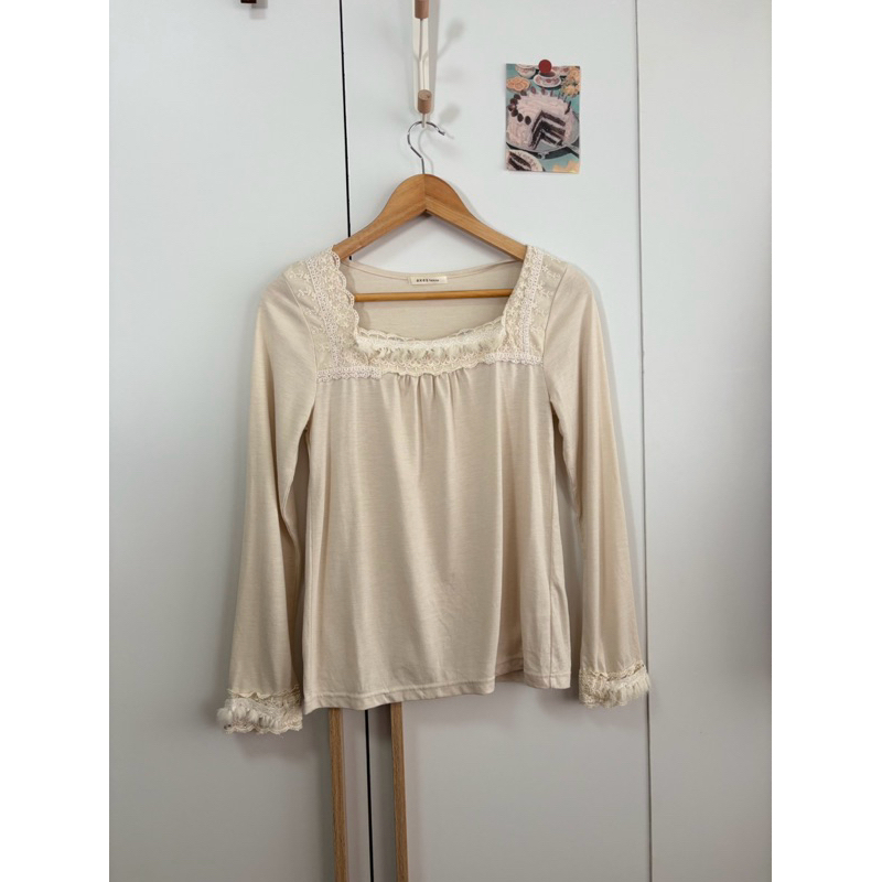 เสื้อ axes famme size M อก 32-34“