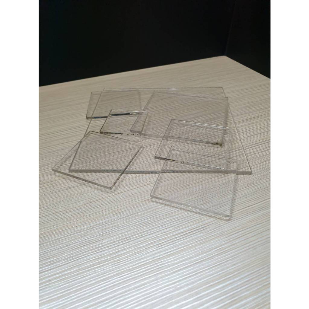 แผ่นอะคริลิคสี่เหลี่ยม ขนาดหลากหลาย (เหมาะกับงาน DIY)