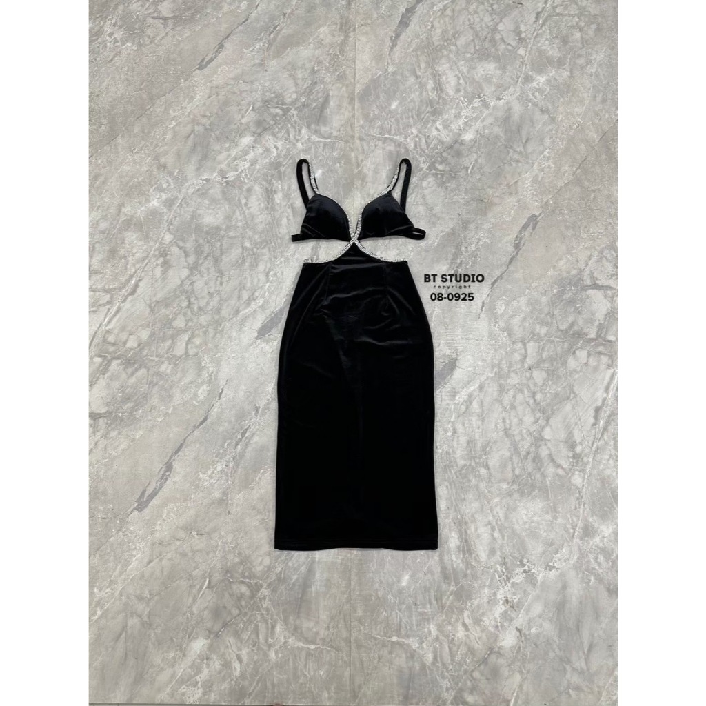 BT08-0925 เดรสสายเดี่ยวกำมะหยี่แต่งปักสายเพชรด้านหลังผูกหลัง