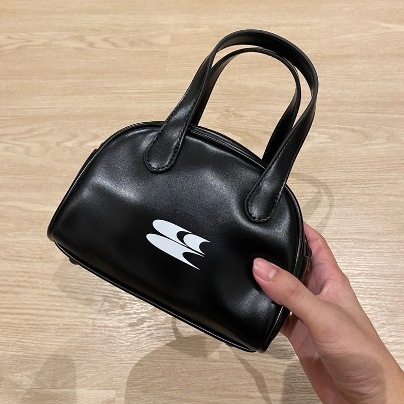 🔥พร้อมส่ง🔥 กระเป๋า Mini Boston Bag จากแบรนด์ CryingCenter ของแท้ 💯