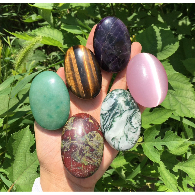 1 PC Random Pick Depand On Your Luck stone palm Natural Mix Quartz  Palm Stone,Quartz Palm Stone,Min