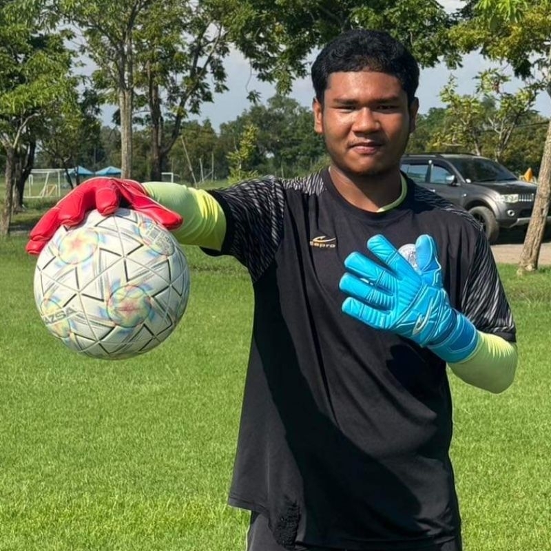 (Eeproลิขสิทธิ์💯)ไซส์ 5-11 ถุงมือโกล์ เด็ก-ผู้ใหญ่/ถุงมือผู้รักษาประตู***รุ่นใหม่2026***