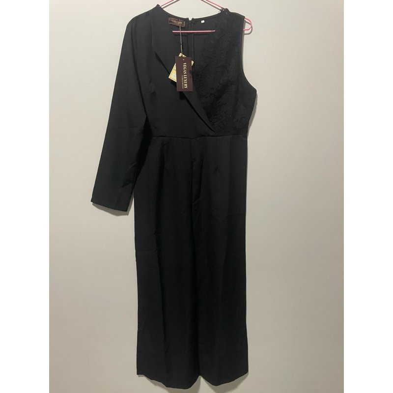 L (ขอสาว XL) จั๊มยาวสีดำ ป้าย VEGAS LUXURY