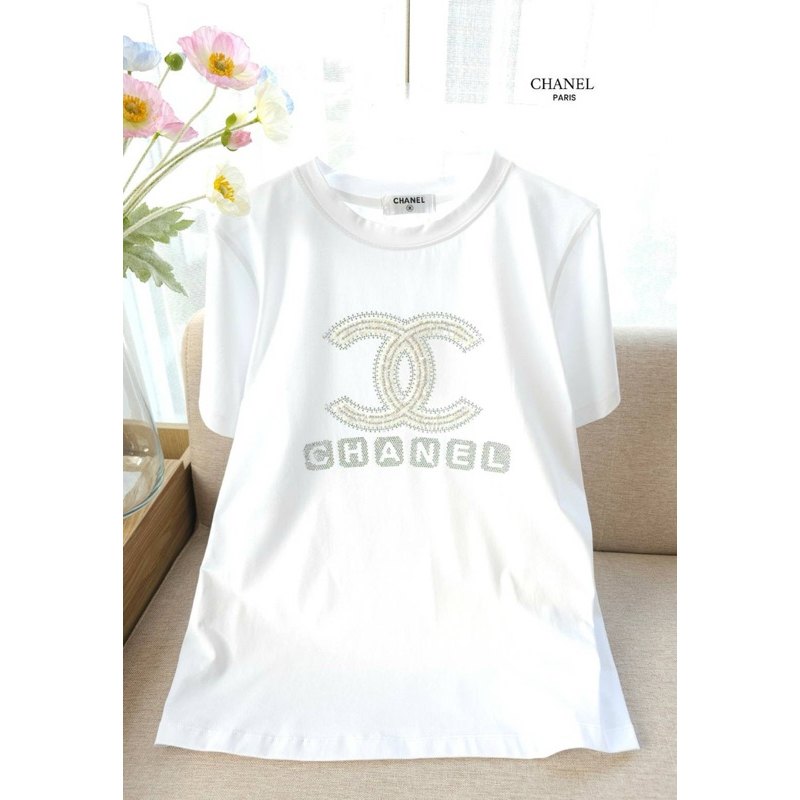 พร้อมส่ง เสื้อยืดแฟชั่น ผ้ายืด อก42 ยาว25 ผ้าซาร่า คอกลม แขนสั้น งานเพรชไฮเอนด์ ดีเทลการออกแบบทันสมัย