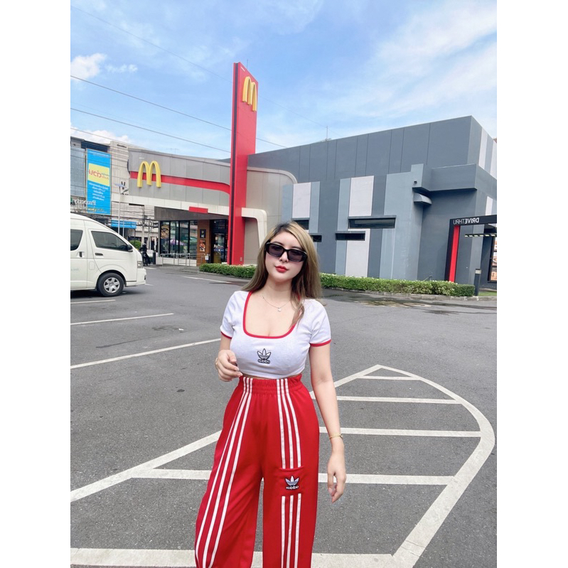 Nantana Setเสื้อคอปคอยูผ้ายืด ตัดขอบทูโทน มากับกางเกงวอมคลอเลคชั่นล่าสุด