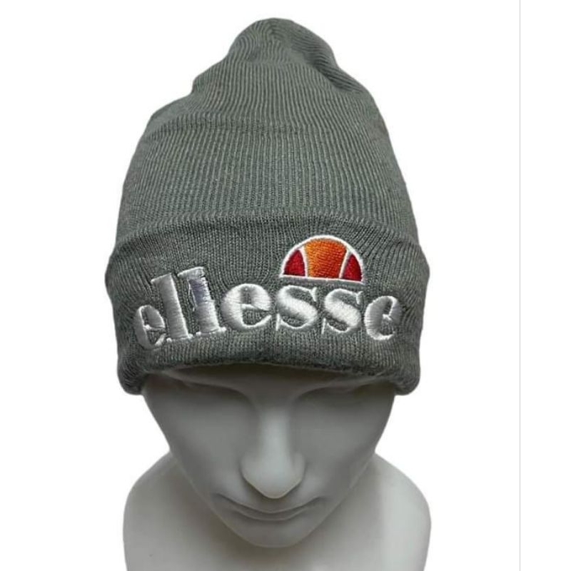 หมวกไหมพรม ellesse แท้ งานปักสภาพดีไม่มีตำหนิ