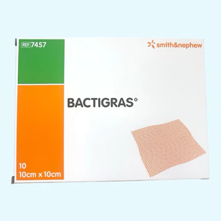 BACTIGRAS แผ่นตาข่ายแปะแผล Smith & Nephew ขนาด 10x10 cm. (10แผ่น/ กล่อง)