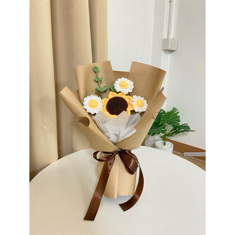 ช่อดอกไม้ ทานตะวัน เดซี่ ไหมพรม crochet ของขวัญ รับปริญญา ปัจฉิม ให้แฟน sunflower Daisy