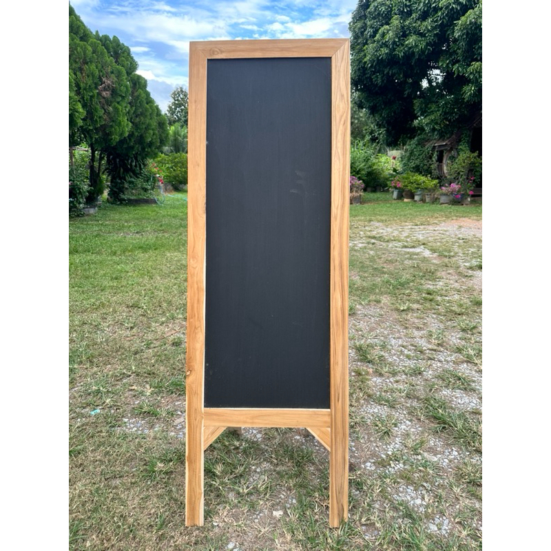 กระดานดำพร้อมขาตั้ง ไซส์ 150 cm. สินค้าทำจากไม้สัก เหมาะสำหรับร้านอาหาร กาแฟ คาเฟ่