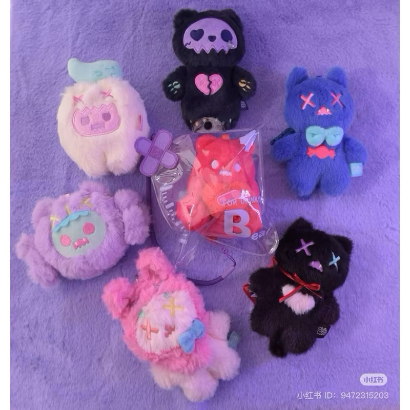 [[แบบสุ่ม โค้ดแฟชั่นลด30%]] พวงกุญแจ Shinwoo Vampire Candy Shop