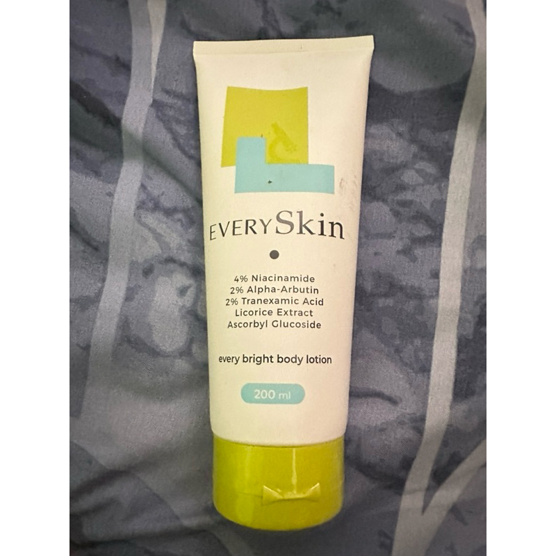 EverySkin Every Bright Body Lotion ครีมทาผิวบำรุงผิวกระจ่าง *เหลือครีม 80%*ไม่มีกล่อง *หมดอายุ 17/02