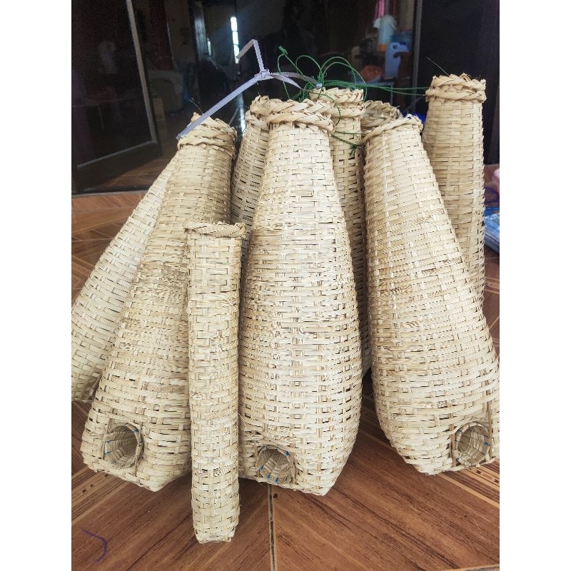 ตุ้มดักปลาไหลสานไม้ไผ่ 445 บาท *ชุด 10 ลูก* ขนาด กว้าง 15x15 สูง 45 cm.