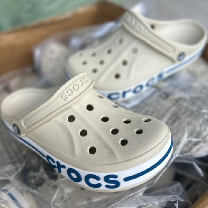 Buy 1 get 2 Jibbitzs free รองเท้า Crocs BayaBand Clog หิ้วนอก ถูกกว่าshop✨(สินค้าพร้อมจัดส่งจากไทย)✨