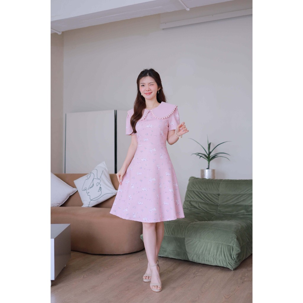 Romi"Oil" J511 ชุดเดรสสีชมพู (คอบัวแต่งลูกไม้ลายกระต่าย)