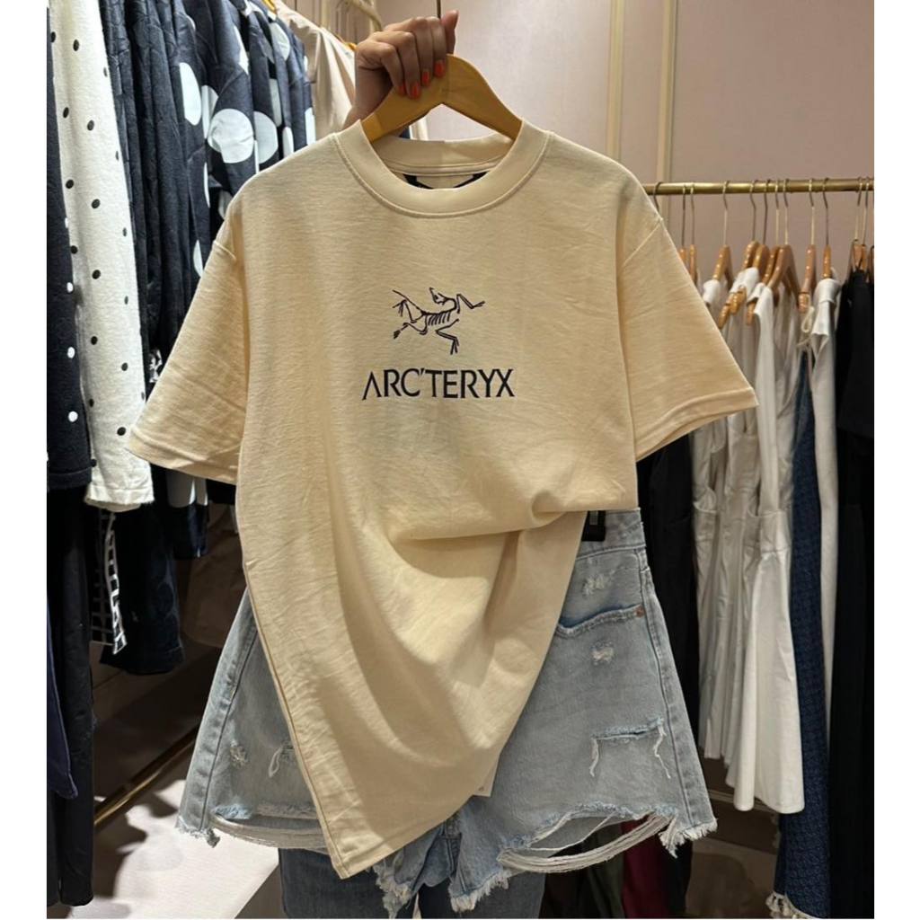 ผ้าดีมากกรุ่นนี้ เพิ่งมาใหม่ล่าสุด เสื้อยืดคอกลมแขนสั้น Arcteryx Arc'word Logo Short Sleeve T-Shirt สกรีนโลโก้ที่อก