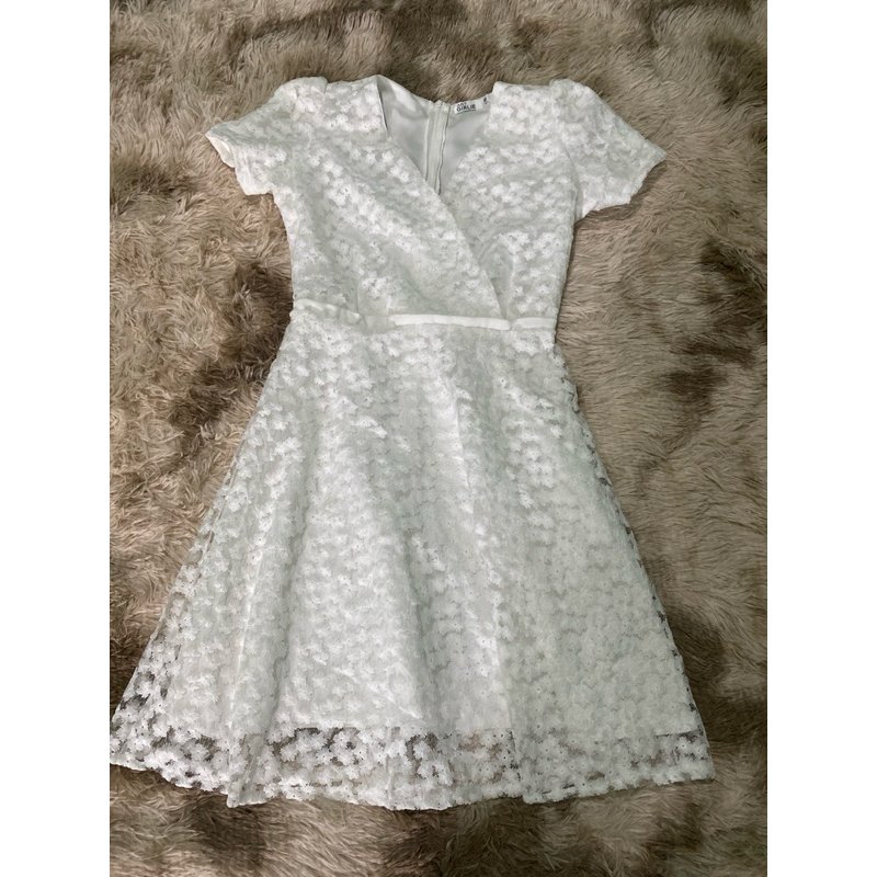 เดรสสั้นผ้าลูกไม้สีขาว งานป้าย JUST GIRLIE