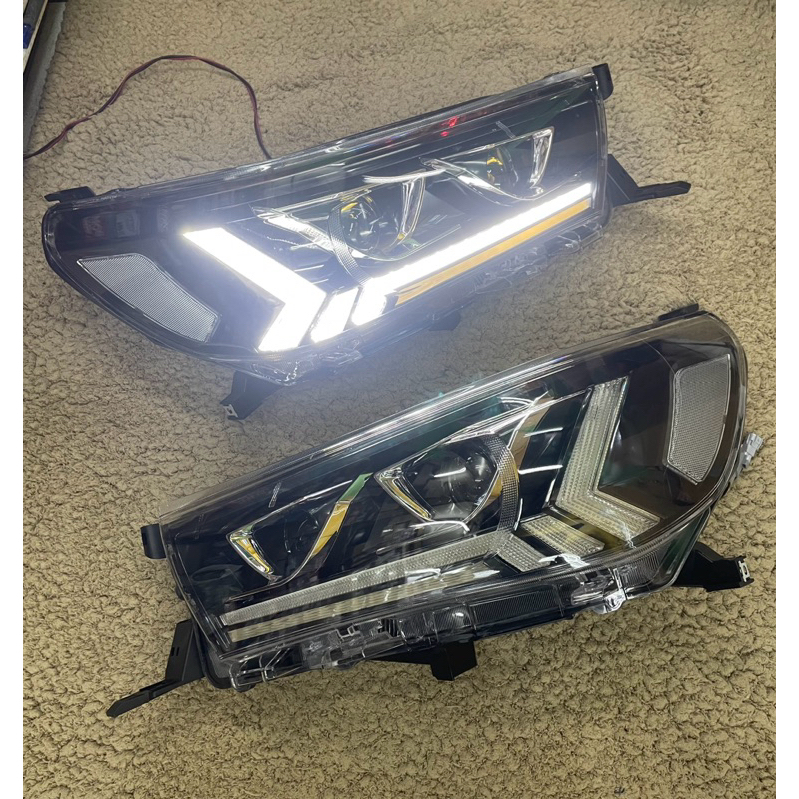 ไฟหน้า ไฟหน้าแต่ง REVO 2015 2016 2017 2018 2019 ลายแลมโบ โปรเจคเตอร์ไฟลูกแก้ว2ดวง ไฟหรี่ไฟเลี้ยววิ่ง headlamp hilux revo