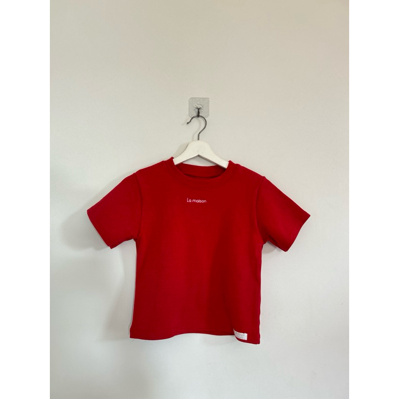 เสื้อครอปLamaisonสีแดงผ้านุ่ม